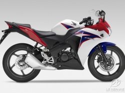 nouveauté : Honda CBR 125 R 2011