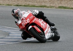 Sylvain Guintoli en 2008 sous les couleurs de Pramac