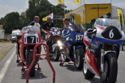 WERC à Carole : motos sur la ligne de départ