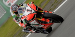 WSBK : Biaggi en pole provisoire au Nurburgring