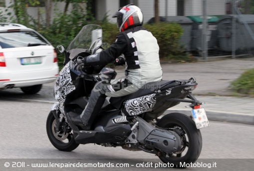 Photos du maxi-scoot BMW