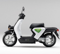 Le scooter électrique Ev-Neo débarque en Europe