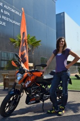 Sarah Vignot élue ambassadrice KTM 125 Duke