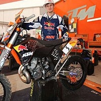 Taddy Blazusiak KTM écrase l'enduro indoor de Barcelone