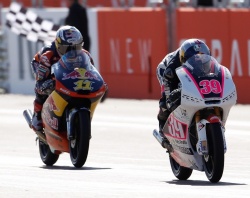 Moto3 : Salom s'impose au finish à Aragon - Crédit photo : MotoGP