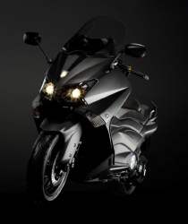 Le Red Dot design award 2012 décerné au Yamaha TMAX