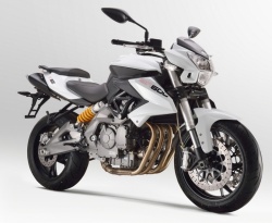 Nouveauté 2013 : Benelli BN 600 - Crédit photo : Benelli