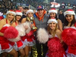 Giacomo Redondi et les Christmas girls