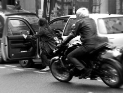 Il essaie une moto et s'enfuit avec (crédit photo : sécurité routière)