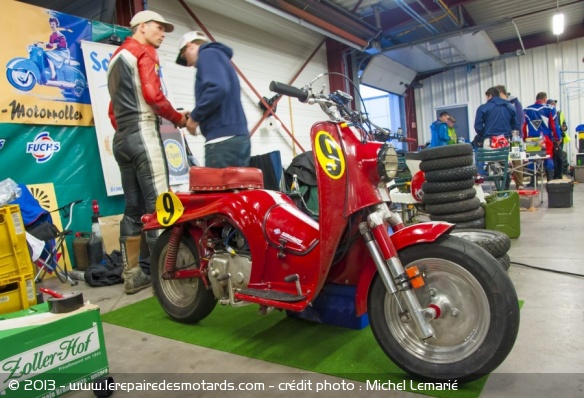 Sixième au général, un résultat inespéré pour l'équipe allemande Scuderia Heini-Zoller Hof. « Ce fut la course de note vie » dira Matthias Heinze, team manager et pilote du fameux Zundapp Bella 250cc en version scrambler.... La recette : Trois pilotes exp