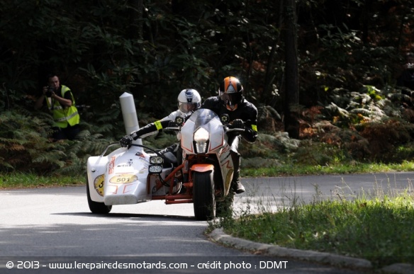 Laur et Ferrieu dominent la catégorie Side-car sur leur attelage KTM - Crédit photo : DDMT