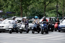 De plus en plus de deux-roues motorisés en Ile-de-France