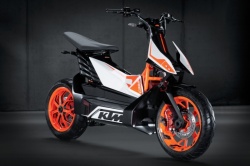 Un concept de scooter électrique chez KTM - Photo : Schedl R.