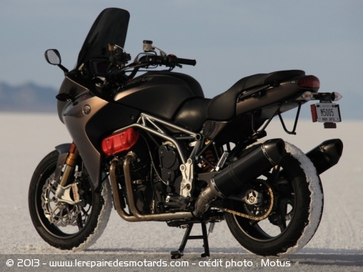 Sport-Tourer Motus Motorcycles MST-R