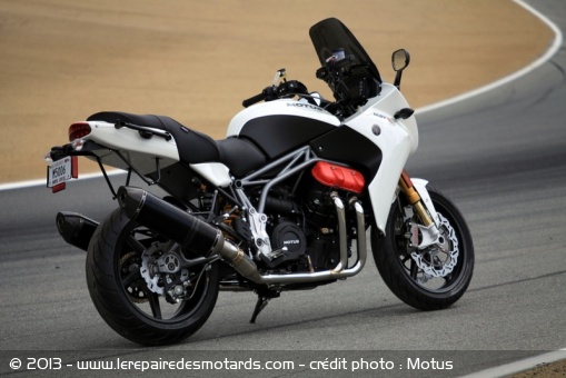 Sport-Tourer Motus Motorcycles MST-R