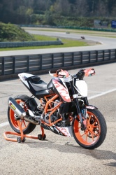 KTM 390 Duke Cup : victoire de Régis Stoltz