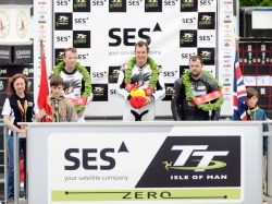 Anstey, McGuinness et Barber sur le podium - crédit photo : IOMTT