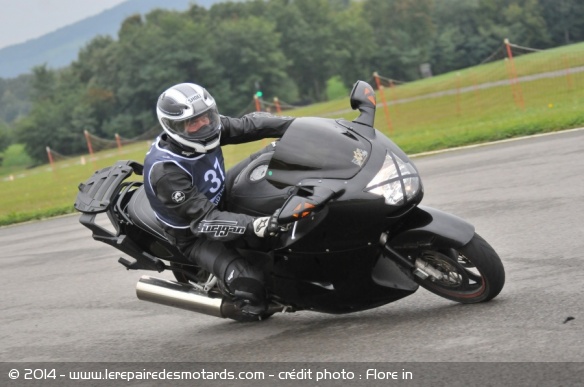 Journée sur circuit spéciale pilotage Club 14 