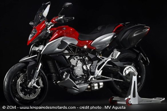 MV Agusta Stradale 800