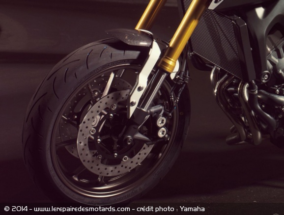 Yamaha MT-09 Street Tracker