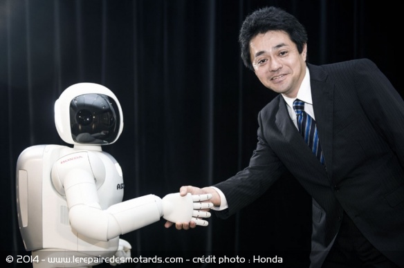 Asimo et Takeshi Shigemi