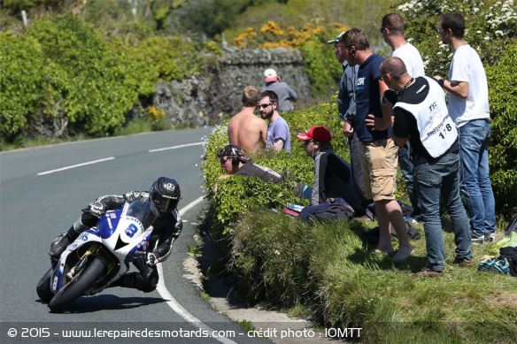 Premier podium de la semaine pour Guy Martin - crédit photo : IOMTT