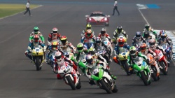 WSS : ça se bouscule en Supersport - crédit photo : Dorna