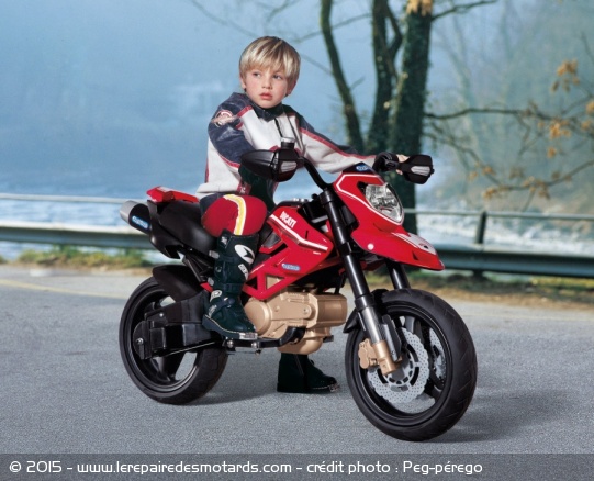 Ducati hypermotard peg pérego