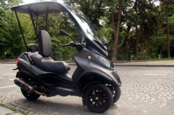 Le Piaggio MP3 Vestratis à l'essai - crédit photo : Scodiam