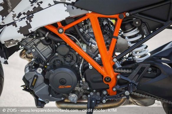 Le LC8 issu de la Super Duke R délivrera toujours 180 ch