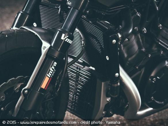 Fourche de la Yamaha VMax Infrared