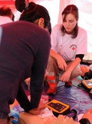 Un atelier de formation aux premiers secours dispensé par la Croix-Rouge