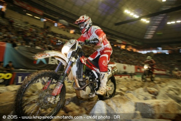 Le champion finlandais lors du SuperEnduro de Barcelone 2011