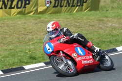 Classic TT : la course Junior pour Dunlop - crédit photo : IOMTT