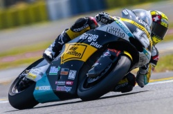 Moto2 : la pole pour Luthi