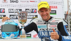 Checa sacré Champion de France de Superbike