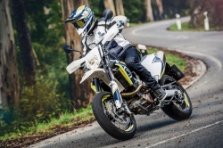 Jeu : 3 jours en 701 Supermoto dans les Alpes