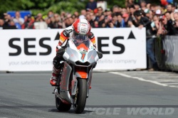 La Motoczysz en action au Tourist Trophy