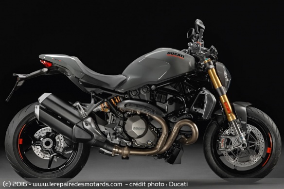 Ducati Monster 1200 S de profil