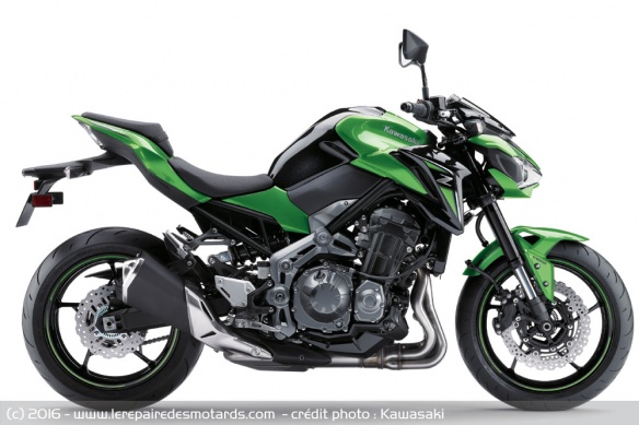 Kawasaki Z900 verte