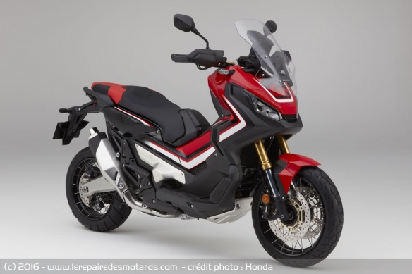 Scooter Honda X-ADV rouge