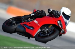 Roulez en Panigale au Castellet