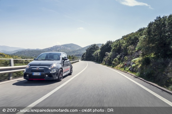 Ambiance du Mag : en voiture, Simone ! Essai de la 695