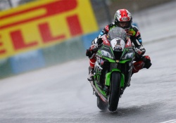 WSBK : pole position Rea