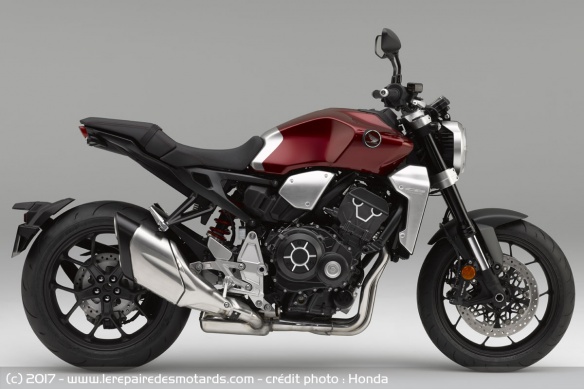 Honda CB1000R rouge