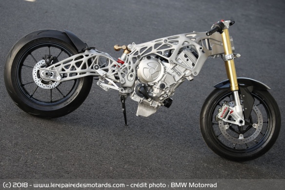 BMW a également présenté un cadre réalisé par impression 3D