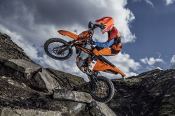 Promo KTM : packs Racing offerts pour les enduros - crédit photo : KTM