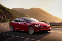 7 fois moins d'accidents pour les Tesla en Autopilot - Crédit photo : Tesla