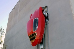 L'électrique qui se gare sur les murs - Crédit photo : Nobe