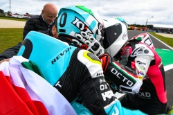 Moto3 : Dalla Porta titré !